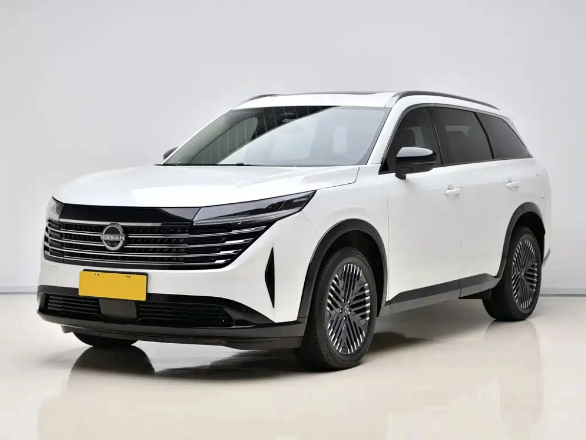 NISSAN PATHFINDER  2024