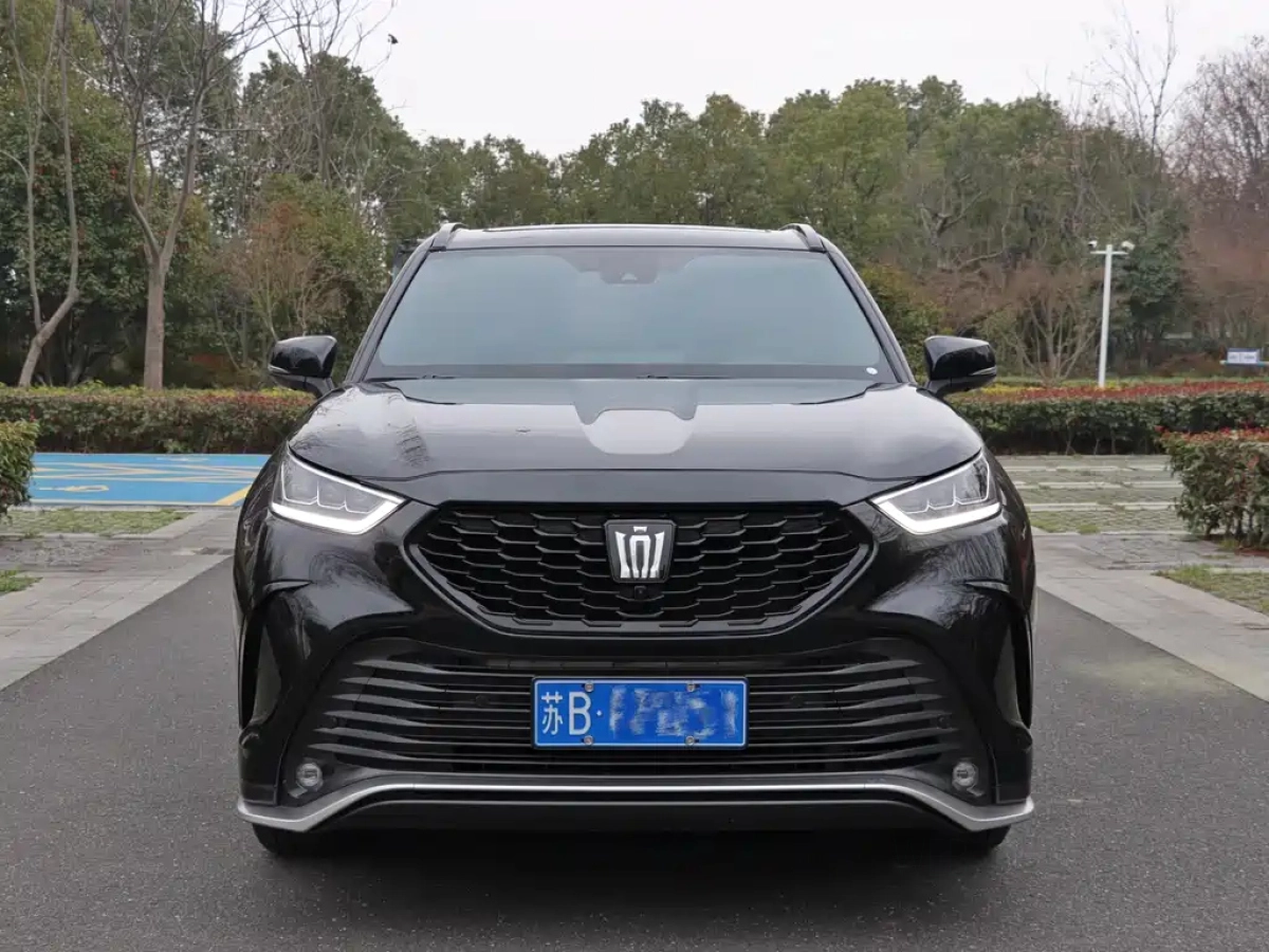 TOYOTA CROWN KLUGER  2025