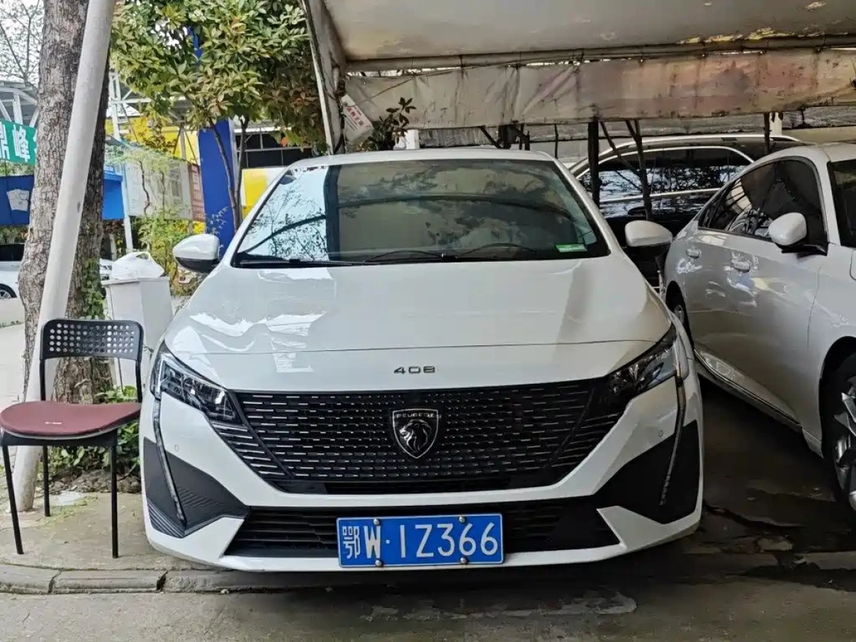 PEUGEOT 408