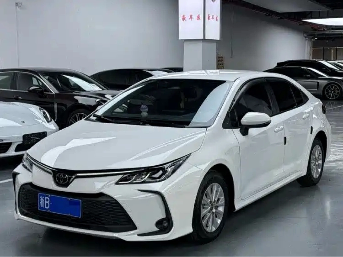 TOYOTA COROLLA  2023