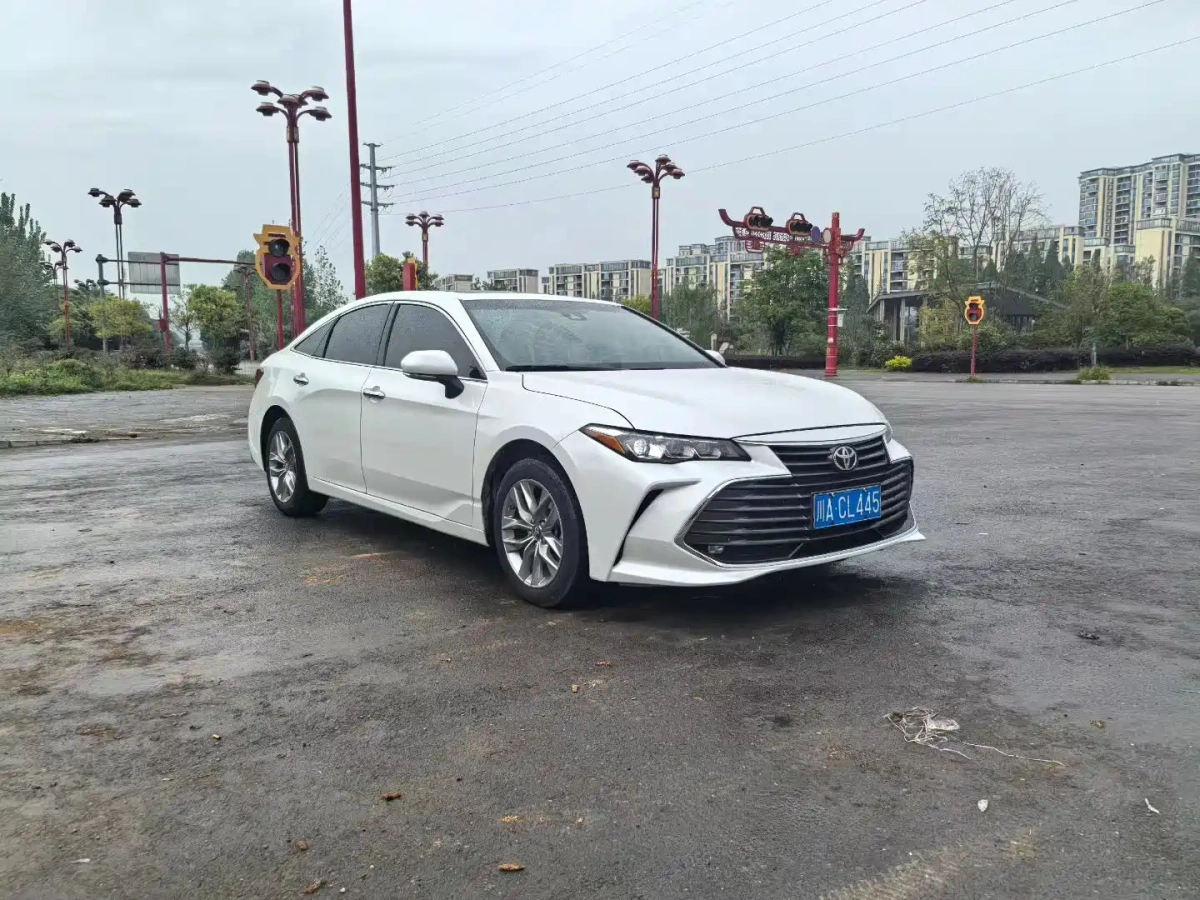 TOYOTA AVALON