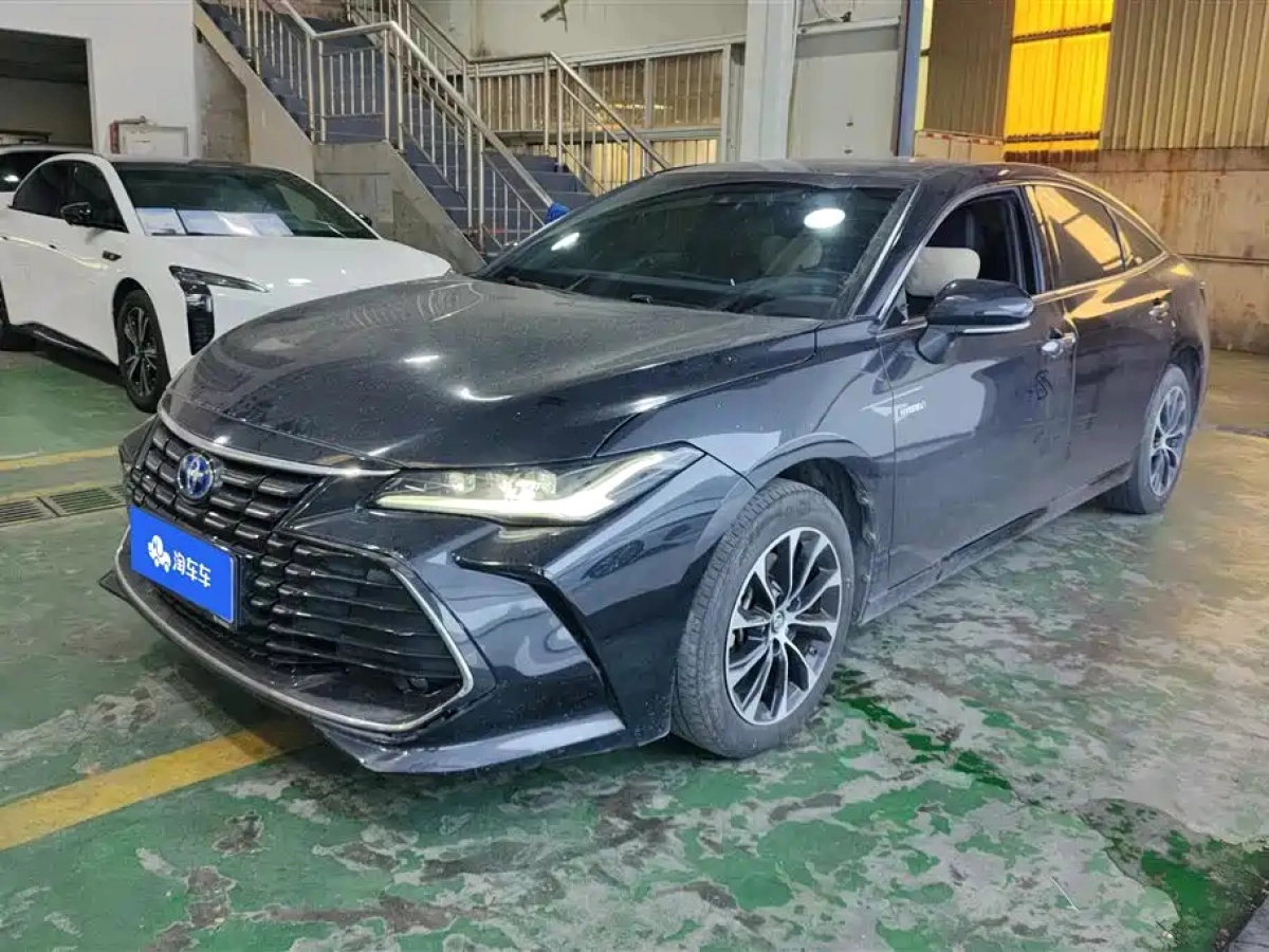 TOYOTA AVALON  2022