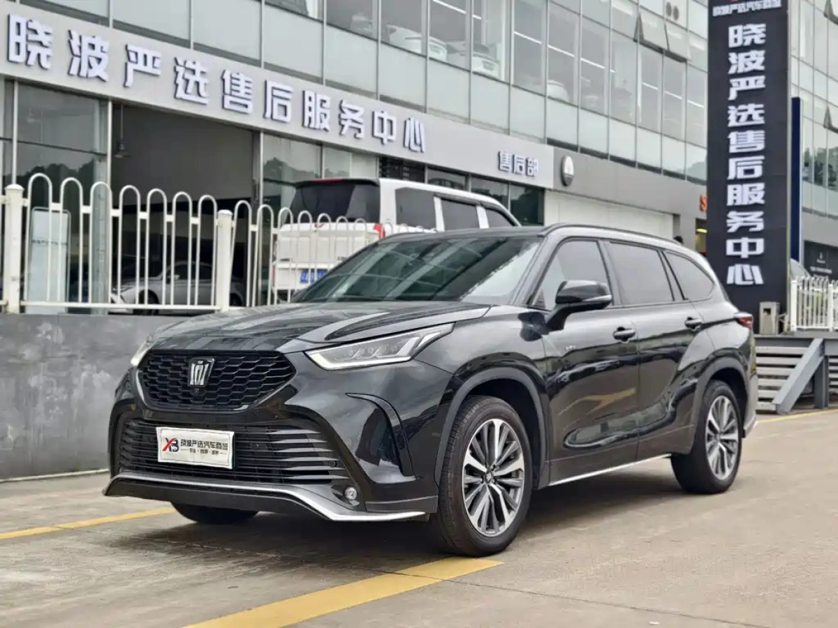 TOYOTA CROWN KLUGER  2024