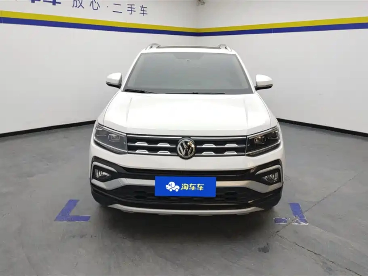 VOLKSWAGEN T-CROSS
