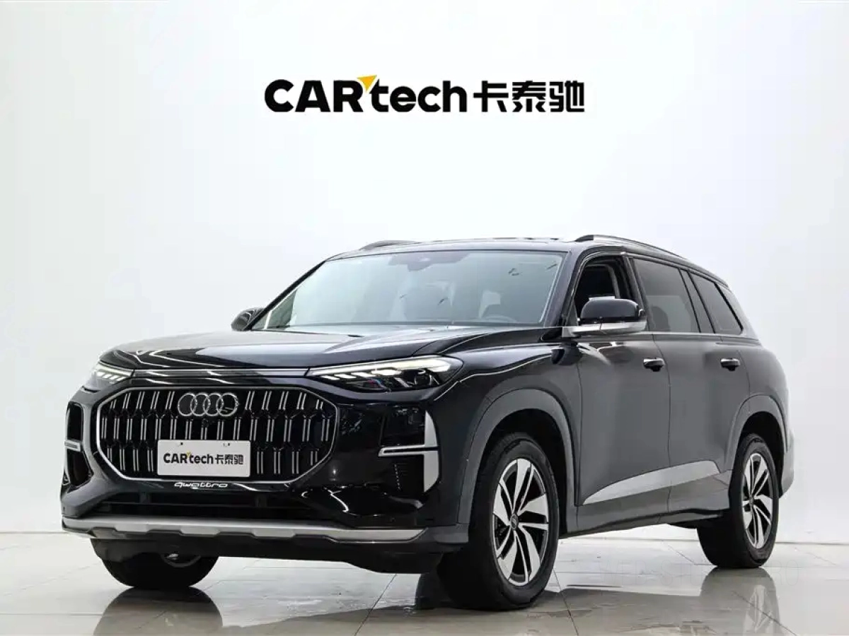 AUDI Q6  2024