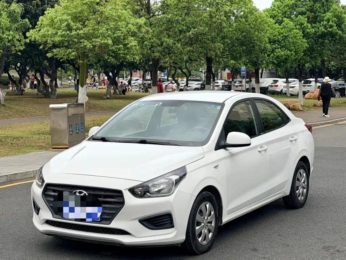 HYUNDAI VERNA