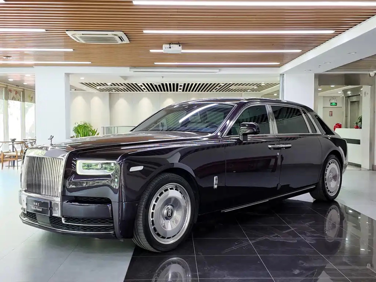 ROLLS ROYCE PHANTOM  2019