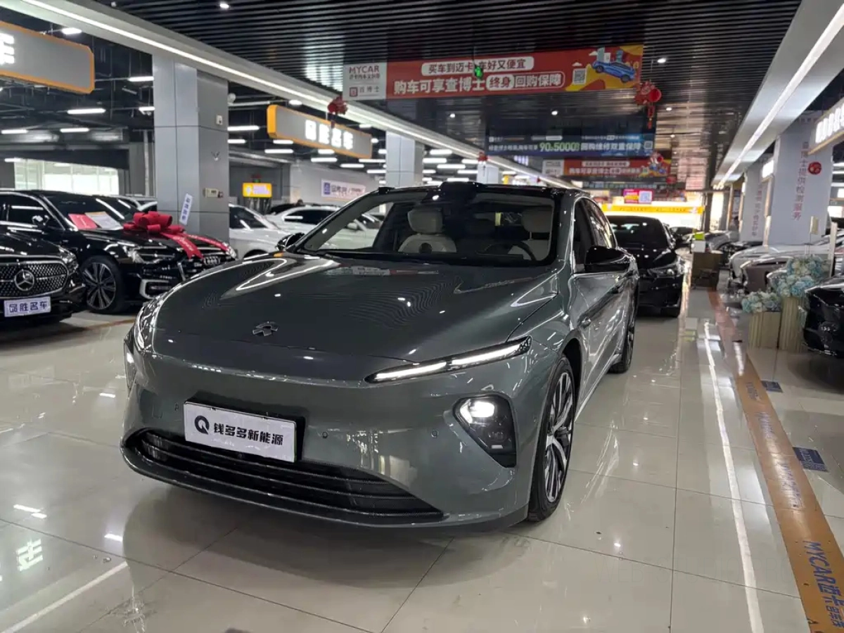 NIO ET7