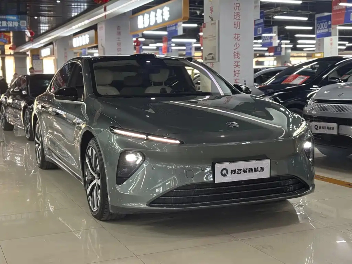NIO ET7