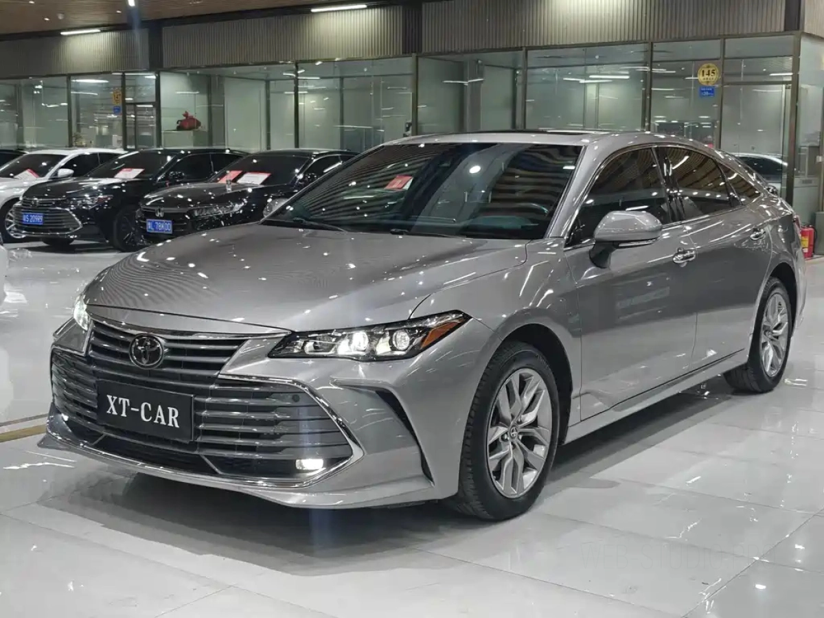 TOYOTA AVALON  2020