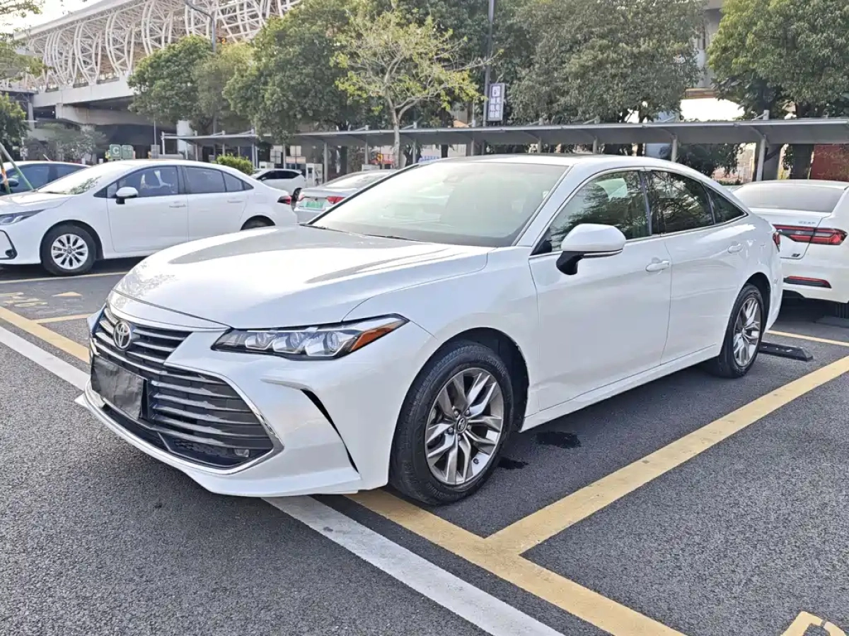 TOYOTA AVALON  2022