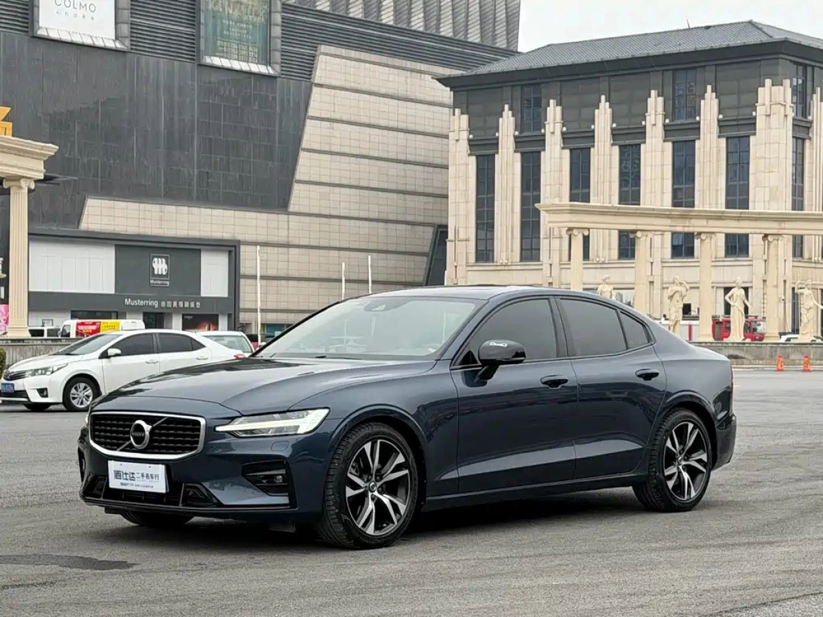 VOLVO S60