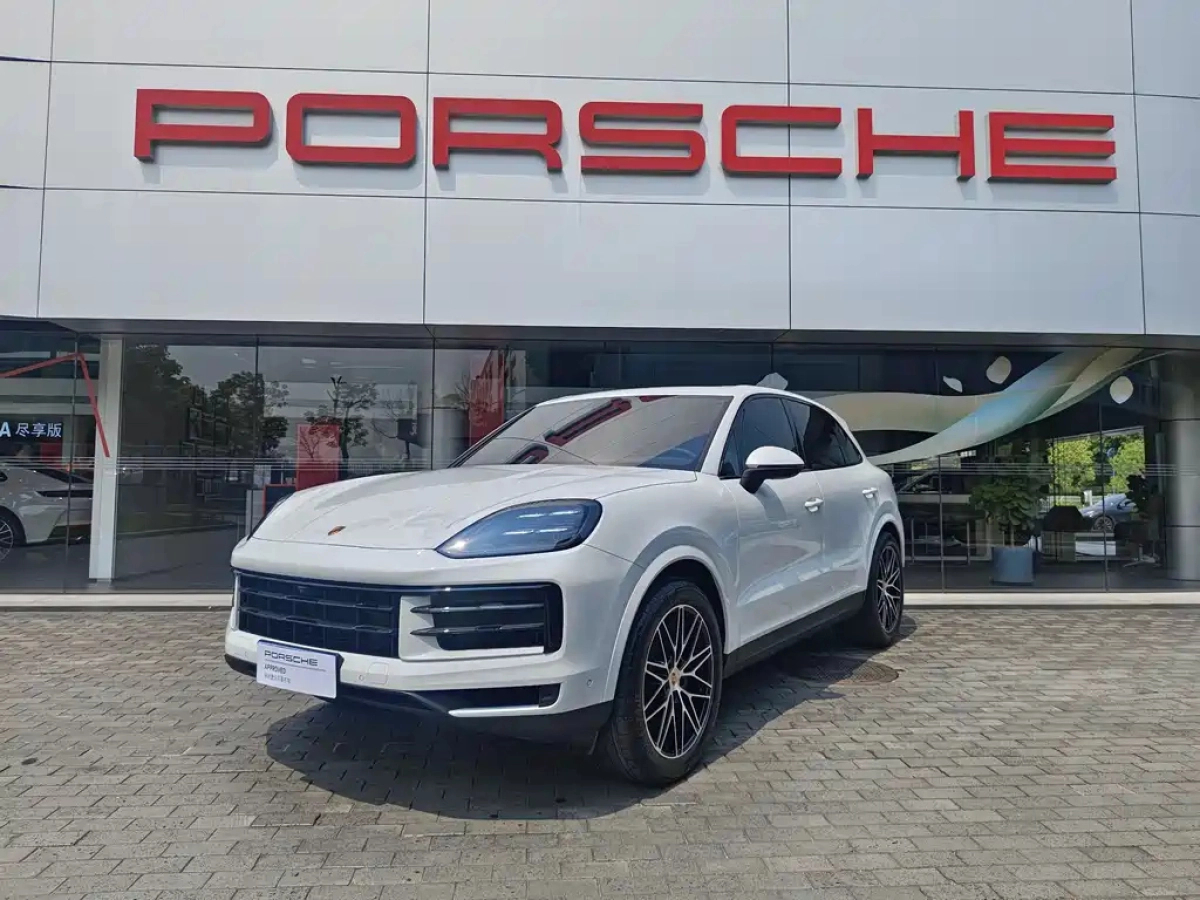 PORSCHE CAYENNE