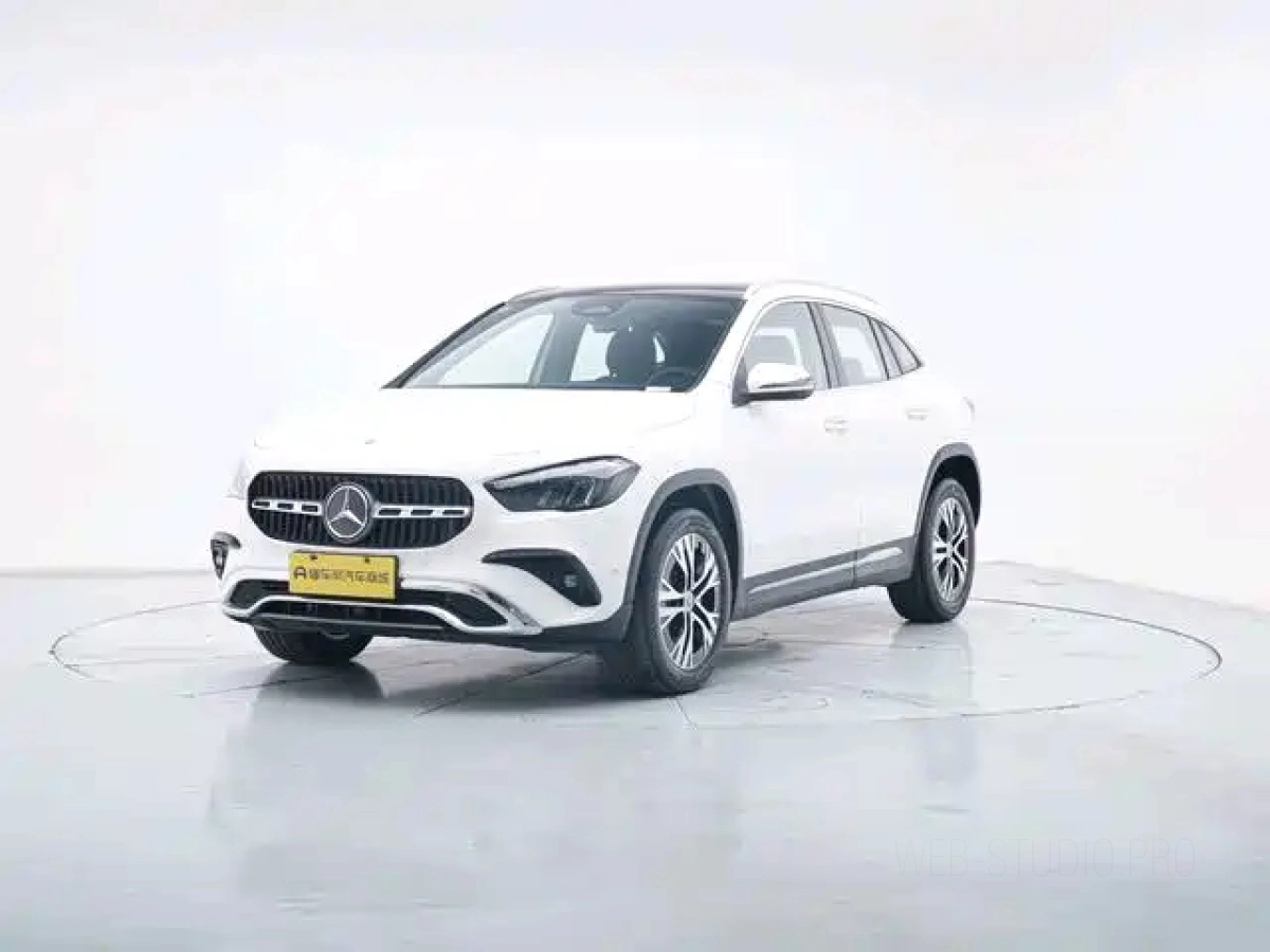 MERCEDES-BENZ GLA