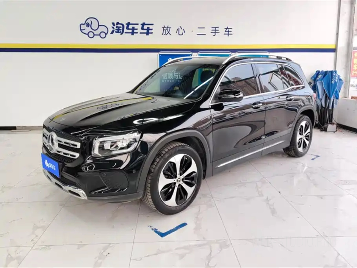 MERCEDES-BENZ GLB  2023