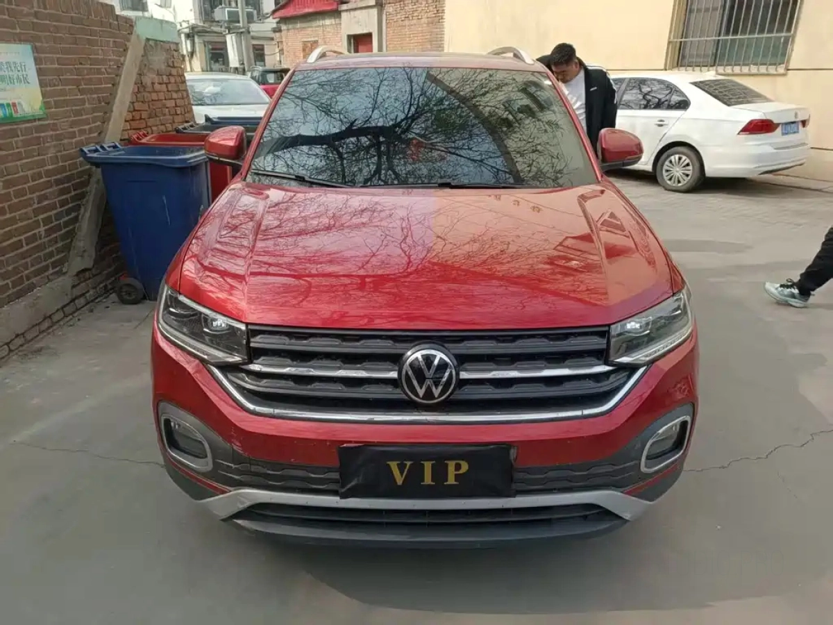 VOLKSWAGEN TACQUA