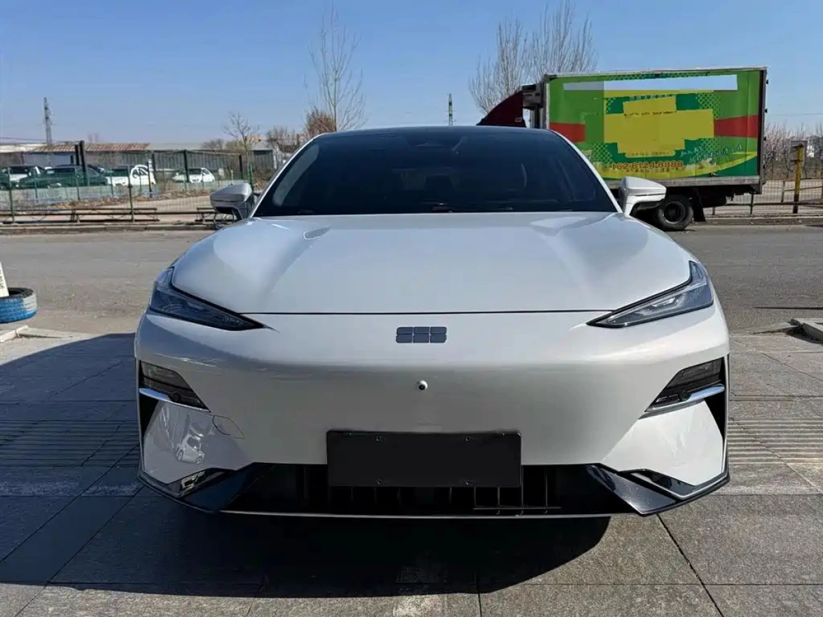 GEELY GALAXY GALAXY E8