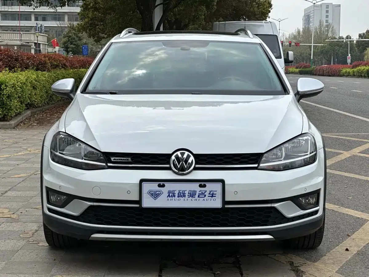 VOLKSWAGEN GOLF IMPORT