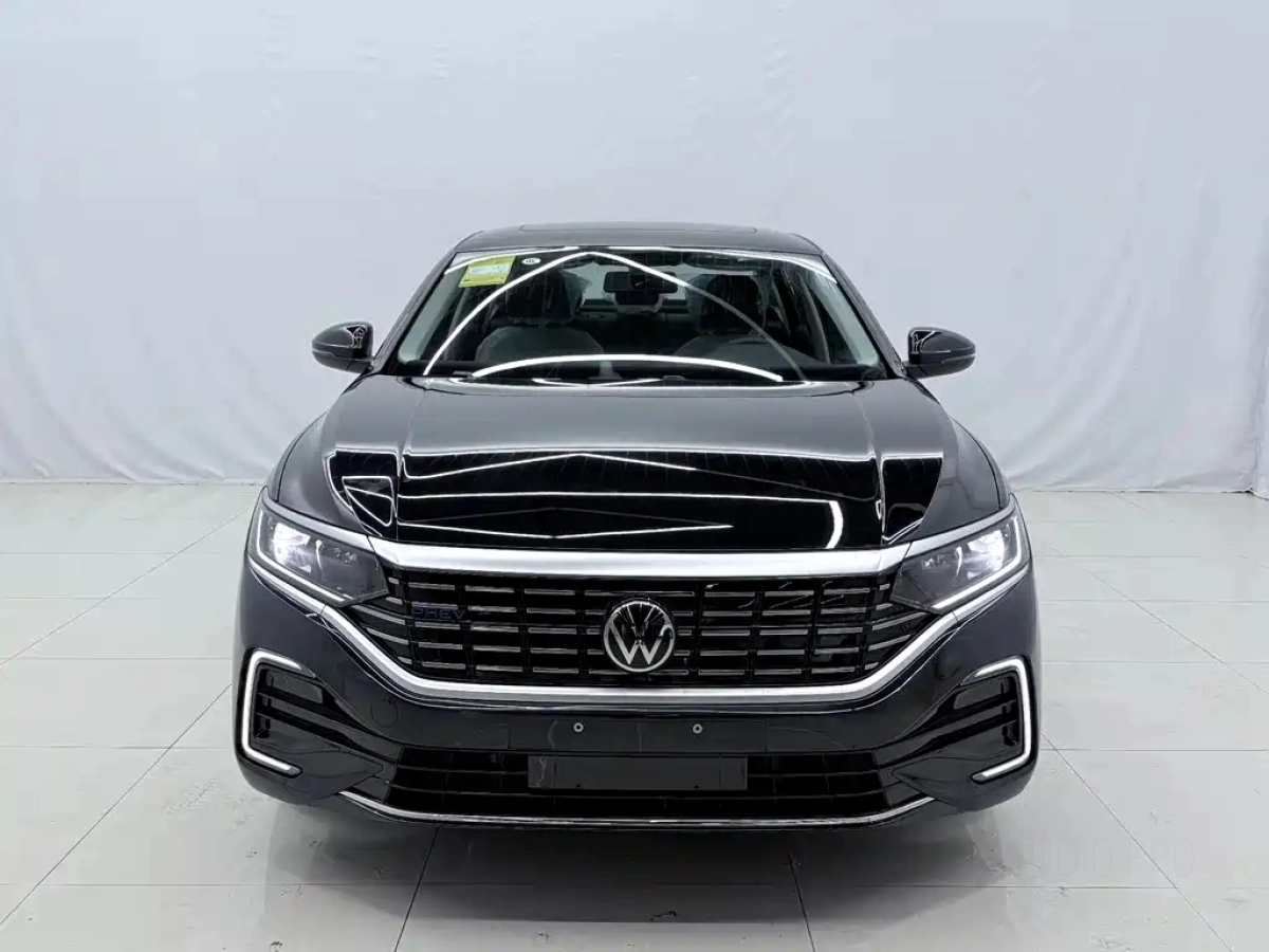 VOLKSWAGEN PASSAT NEW ENERGY