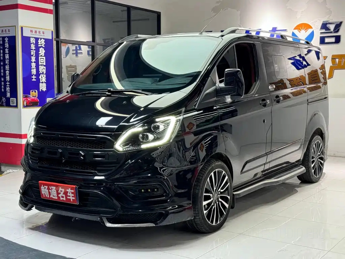 FORD TOURNEO  2023