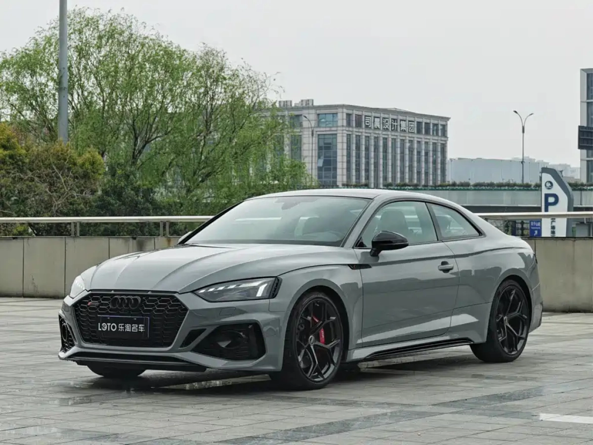 AUDI RS 5  2024