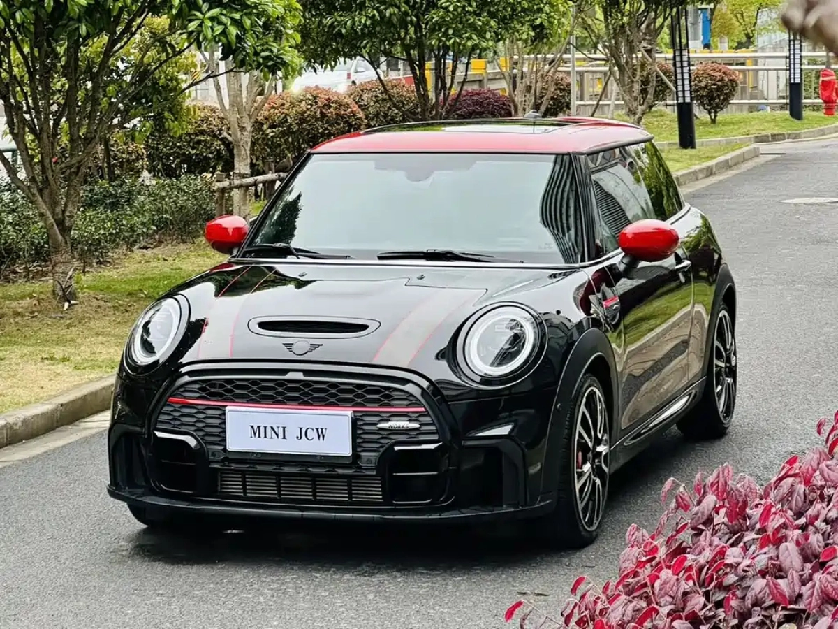 MINI JCW