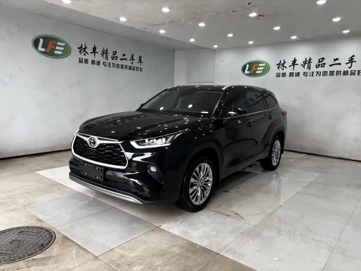 TOYOTA HIGHLANDER  2025