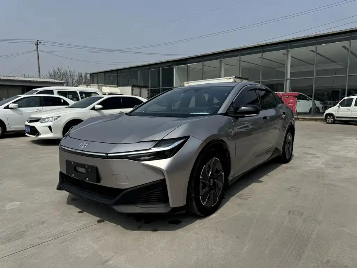 TOYOTA BZ3  2024