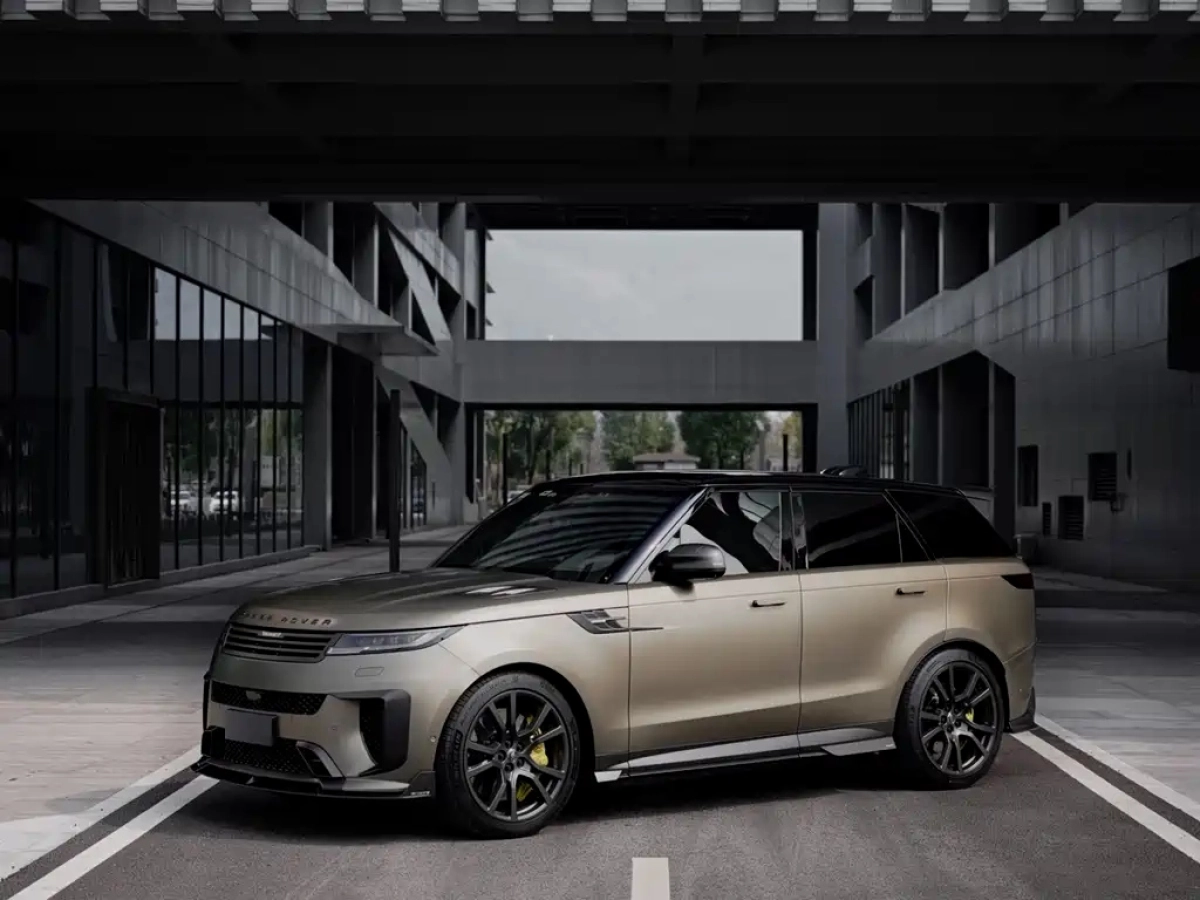 LAND ROVER RANGE ROVER SPORT  2024
