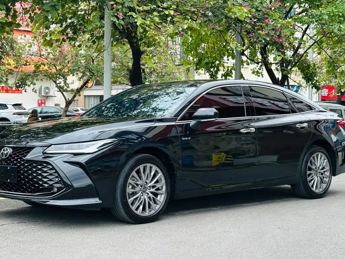 TOYOTA AVALON