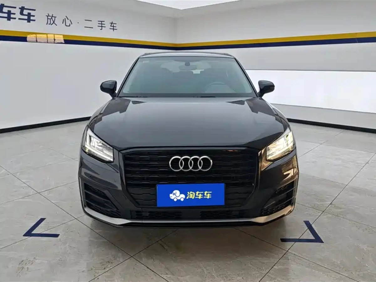 AUDI Q2L