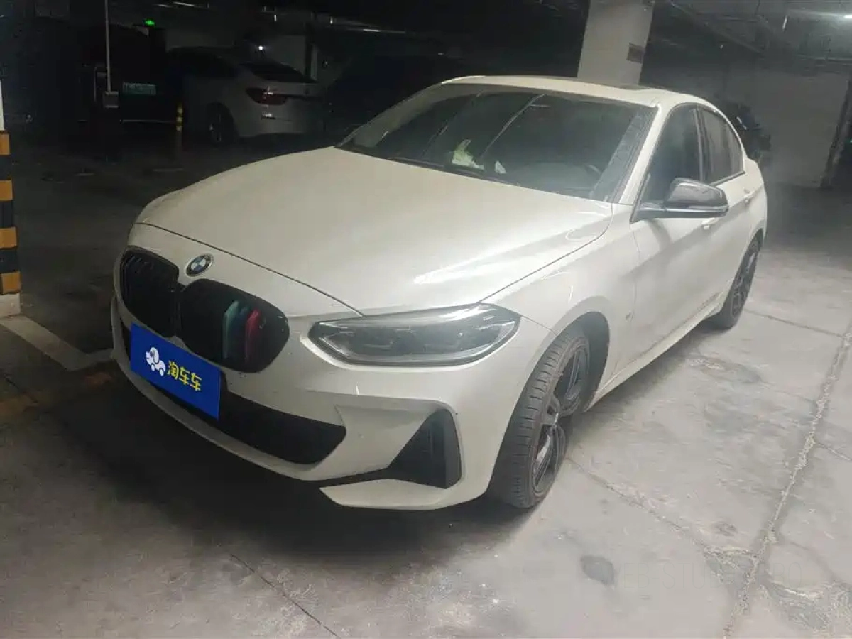 BMW 1-SERIES  2020