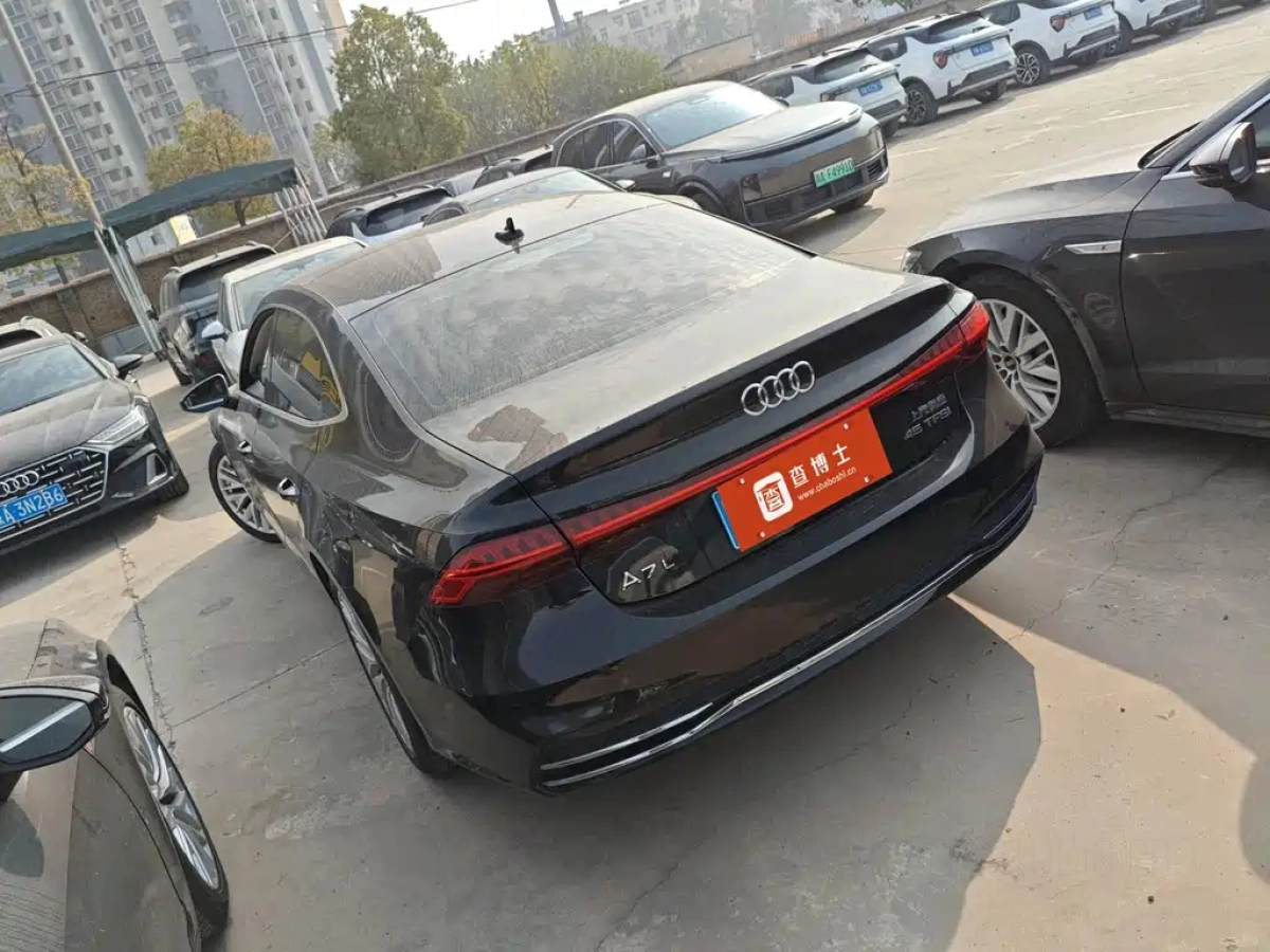 AUDI A7L
