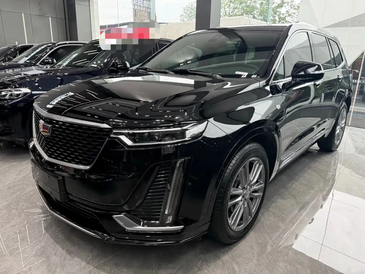 CADILLAC XT6