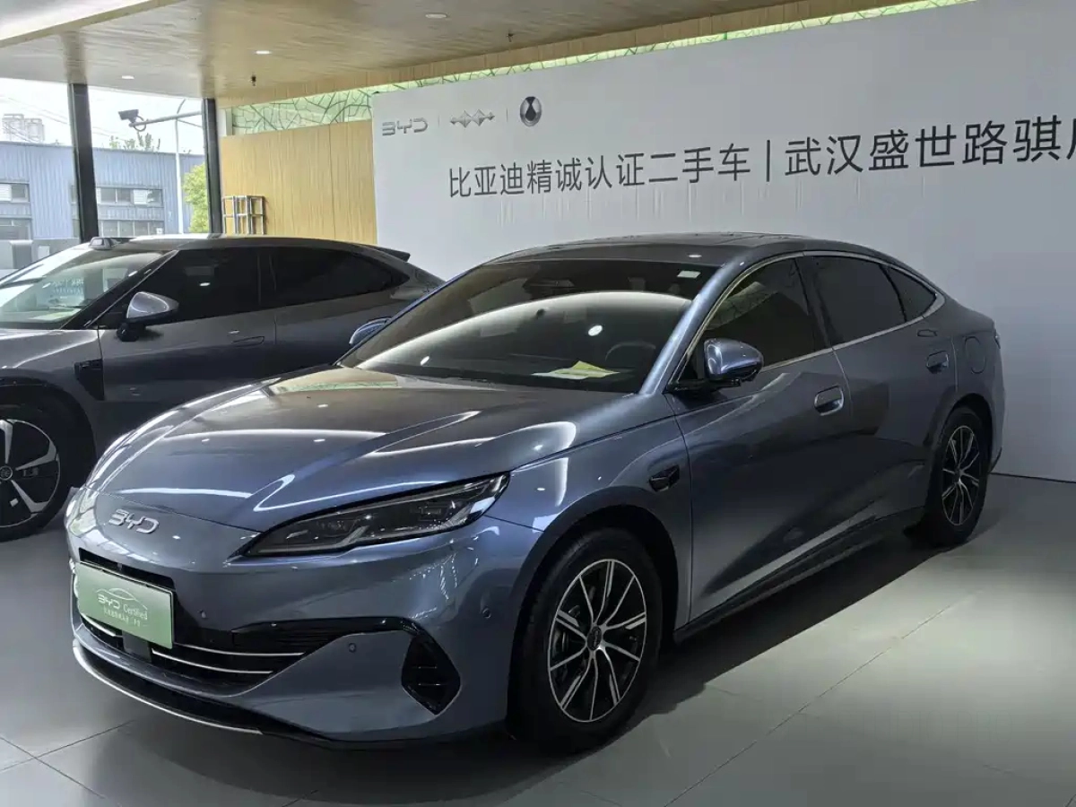 BYD SEAL 06 DM-I  2025