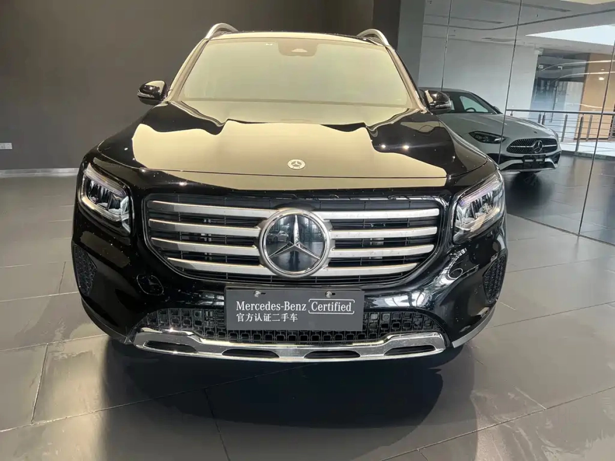 MERCEDES-BENZ GLB
