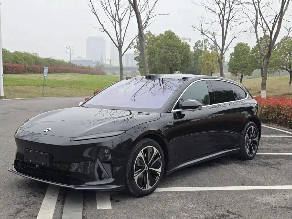 NIO ET5T  2025