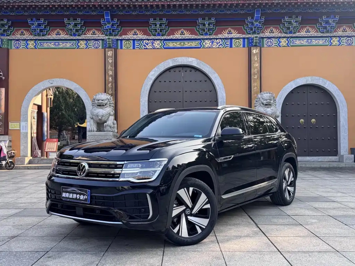 VOLKSWAGEN TERAMONT  2024