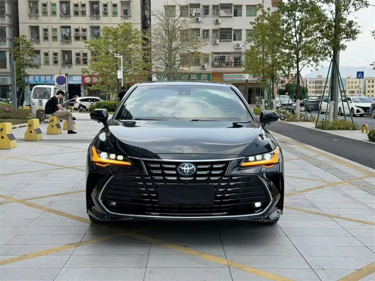 TOYOTA AVALON