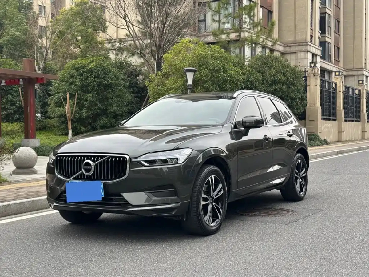 VOLVO XC60  2019