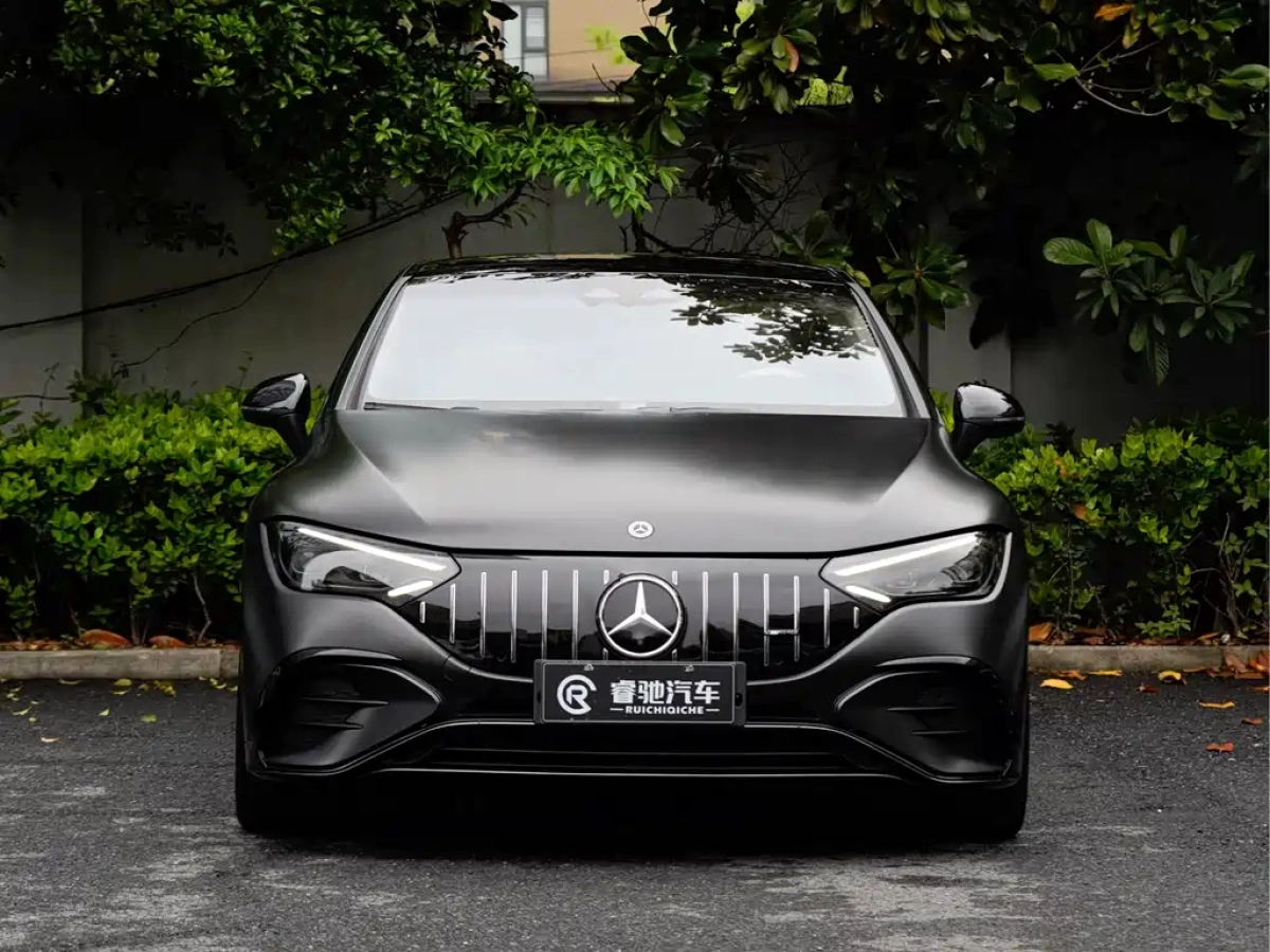 MERCEDES-BENZ EQE AMG