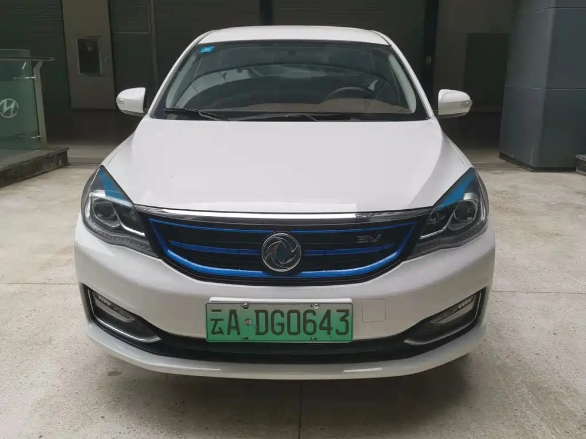 DONGFENG AEOLUS E70