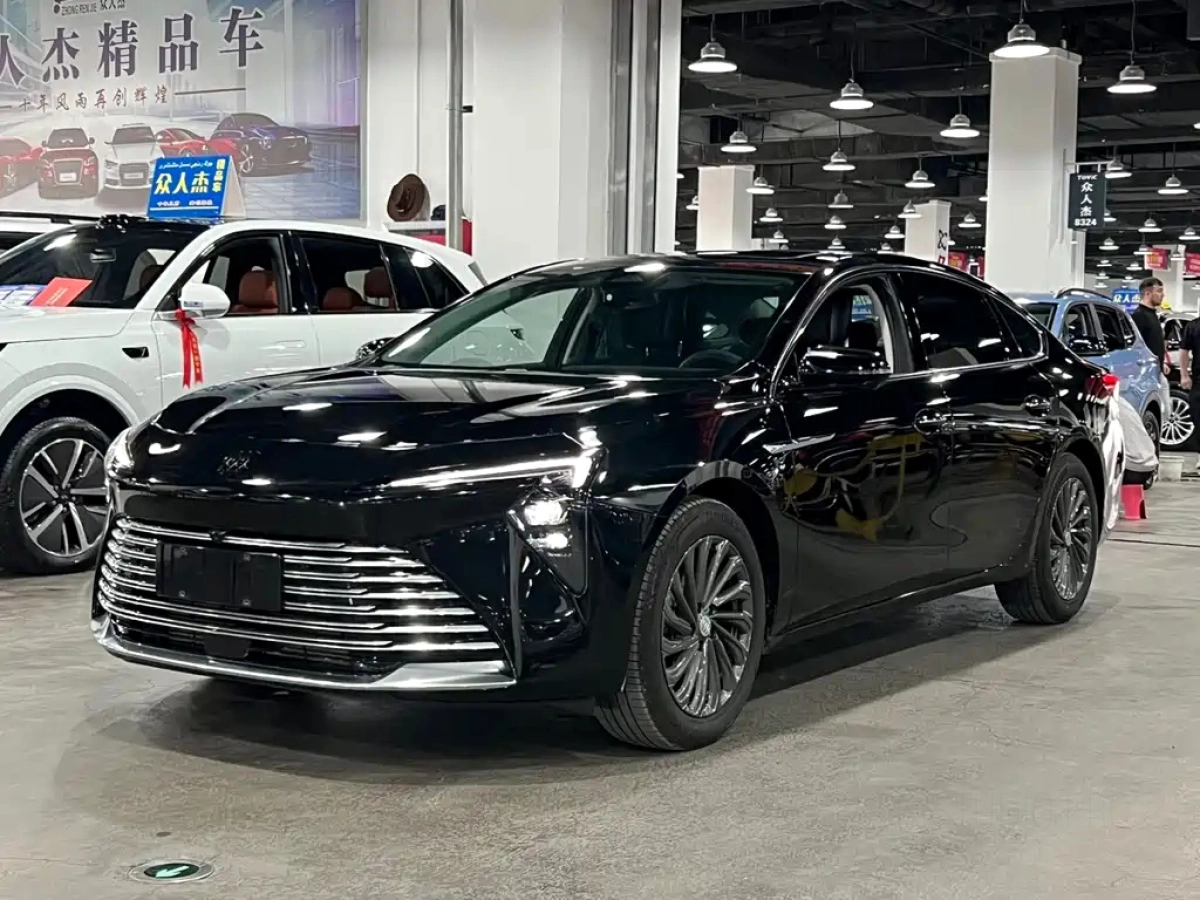 BUICK LACROSSE  2025