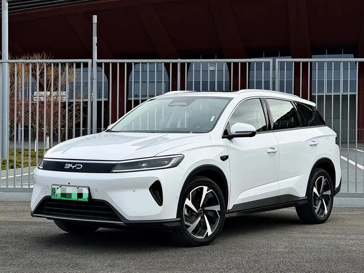 BYD SEALION 05 DM-I  2025