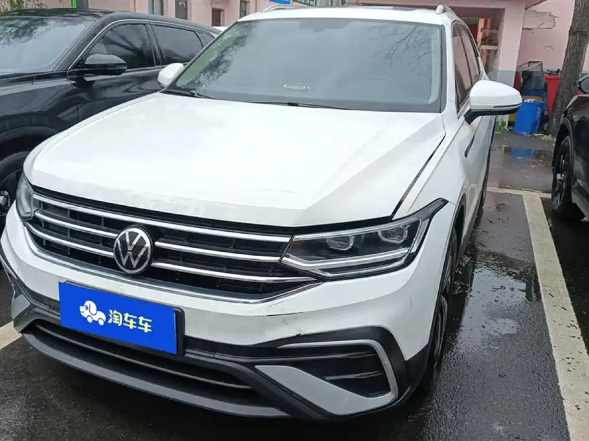 VOLKSWAGEN TIGUAN L  2024