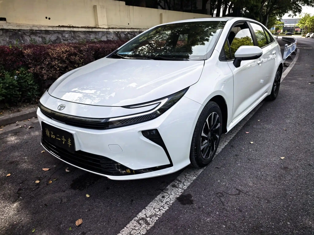 TOYOTA COROLLA  2026