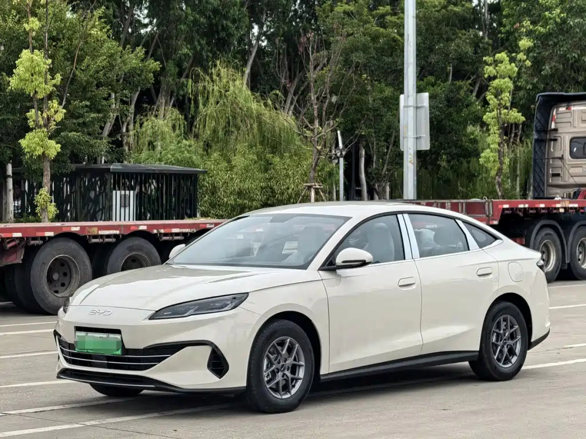 BYD SEAL 06 DM-I  2024