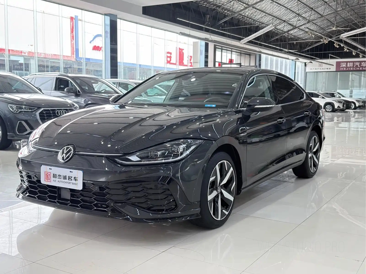 VOLKSWAGEN LAMANDO  2023