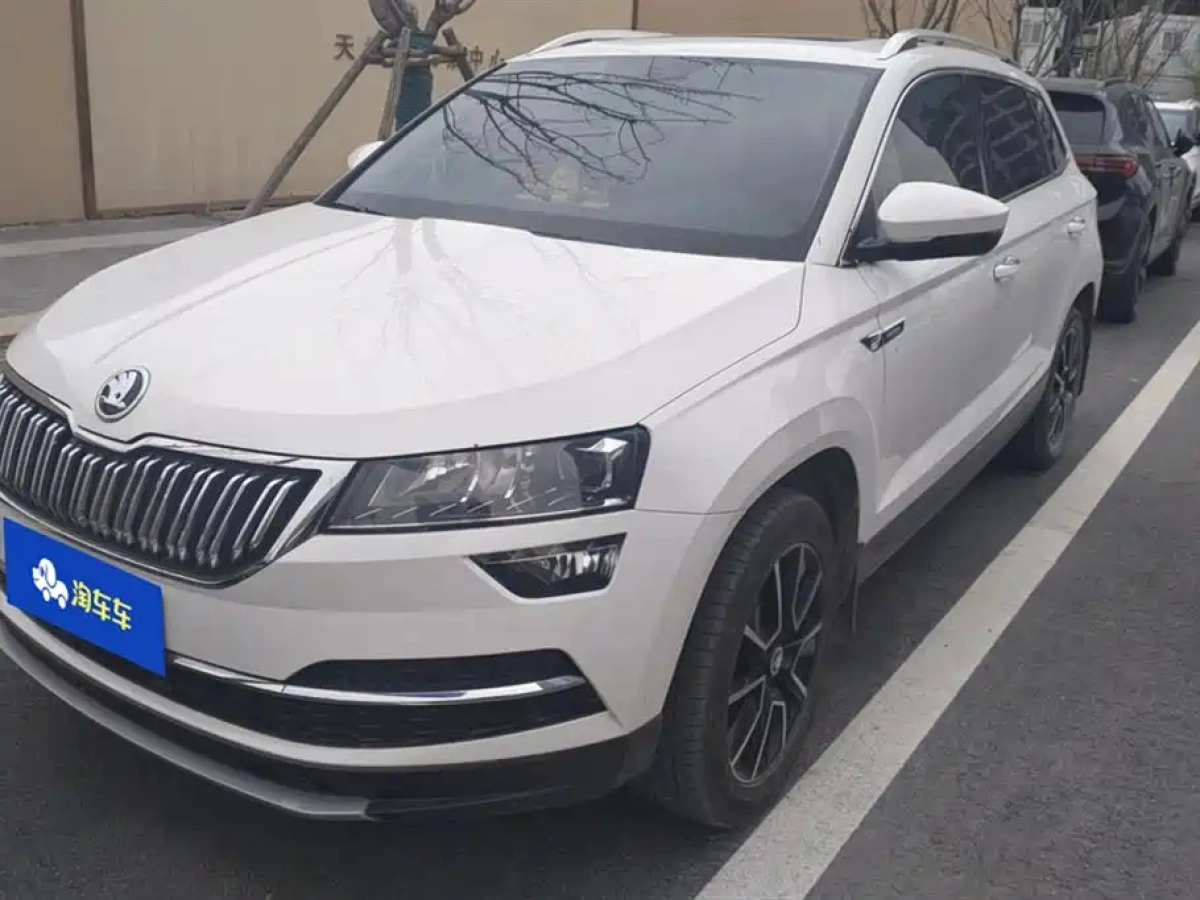 SKODA KAROQ  2019