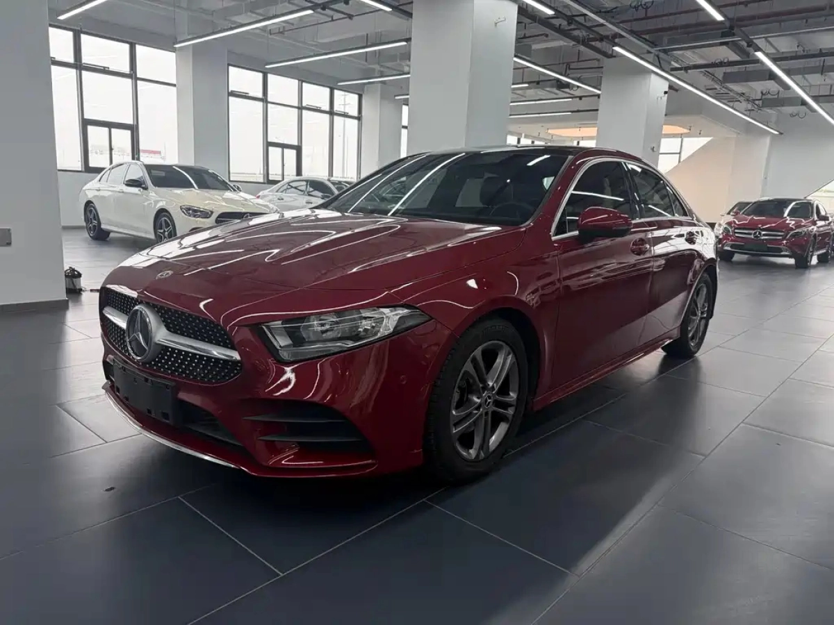 MERCEDES-BENZ A-CLASS  2021